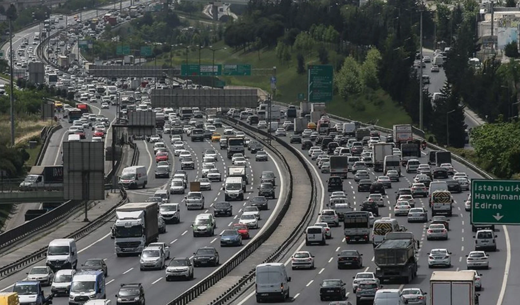 İBB’den İstanbul trafiğine 6 maddelik çözüm planı: “Ulaşım Anayasası” açıklandı